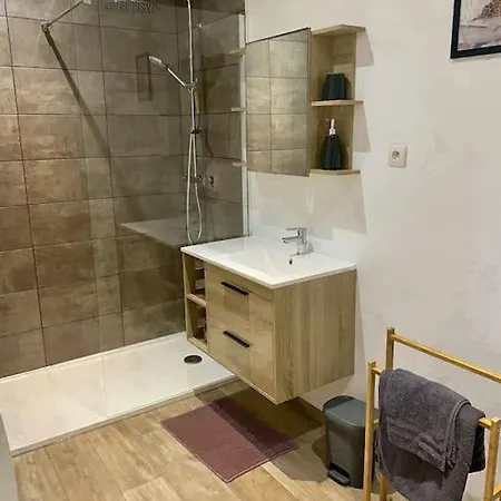 Studio Spacieux Proche Gare Et Centre Апартаменты *